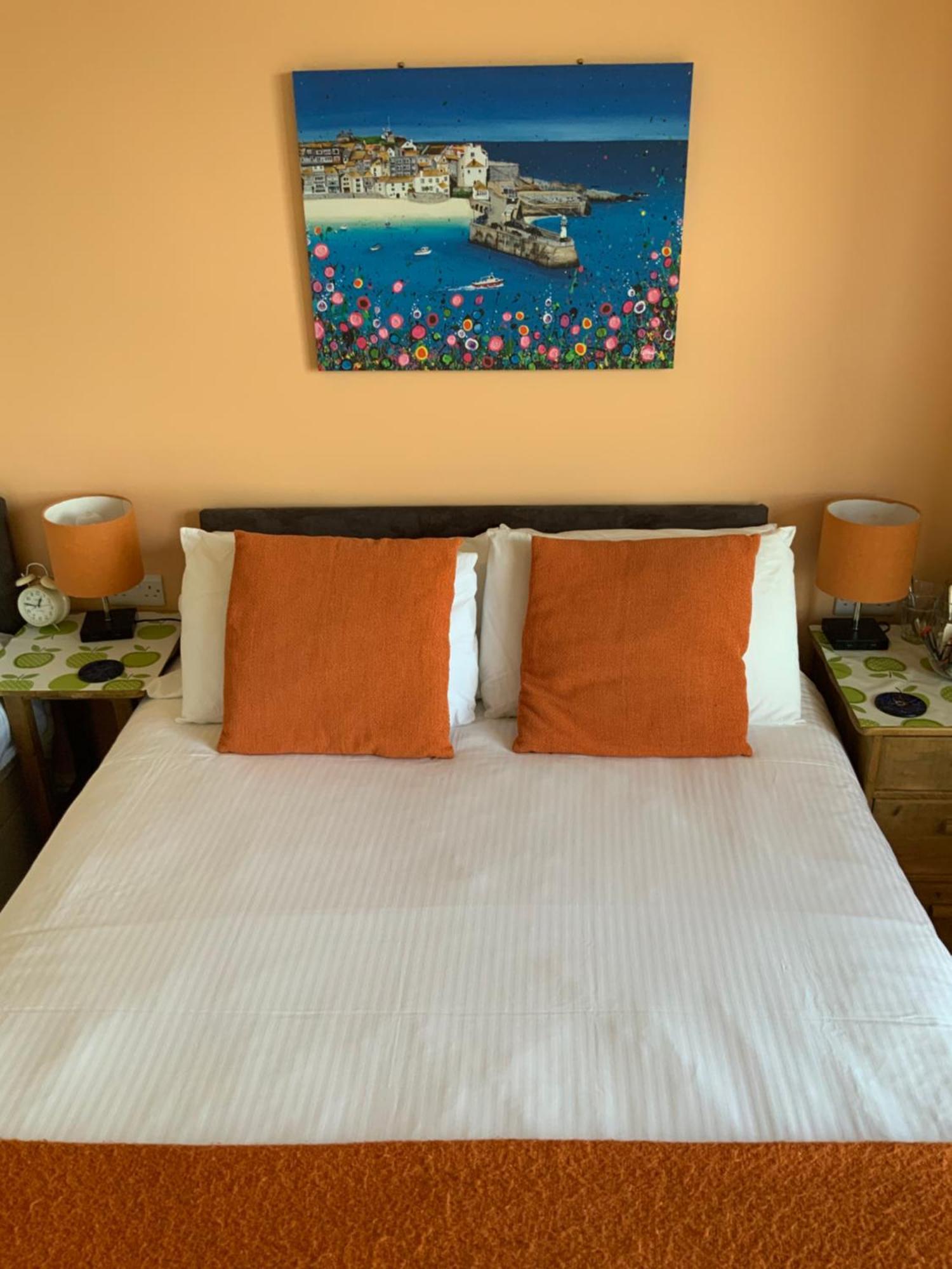 Green Apple Bed And Breakfast เซนต์ไอฟส์ ภายนอก รูปภาพ