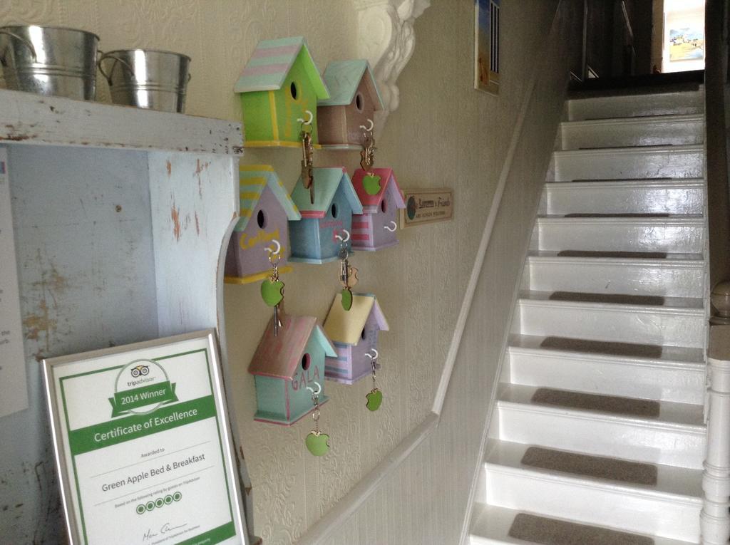 Green Apple Bed And Breakfast เซนต์ไอฟส์ ภายนอก รูปภาพ