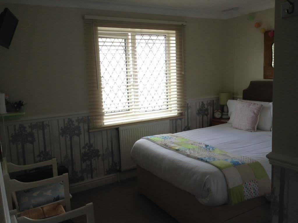 Green Apple Bed And Breakfast เซนต์ไอฟส์ ภายนอก รูปภาพ